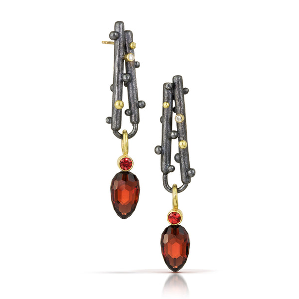 Double Twig Garnet earrings